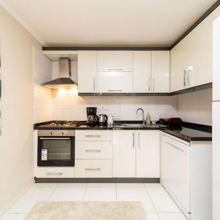 Lovely Flat Near Hadrians Gate Apartment Анталия Екстериор снимка