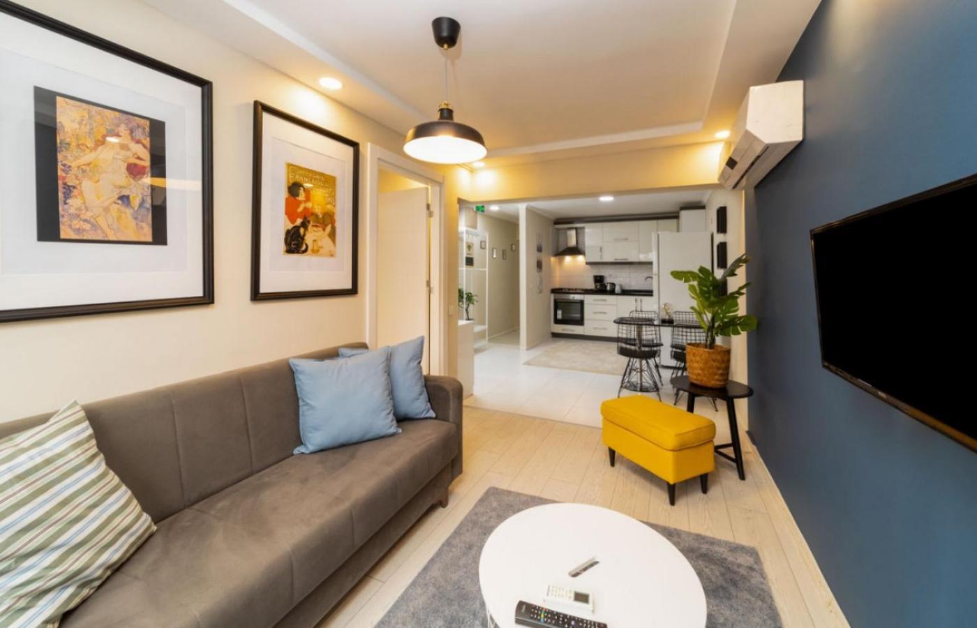 Lovely Flat Near Hadrians Gate Apartment Анталия Екстериор снимка